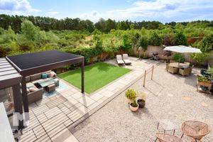 Photo 10- click for photo gallery